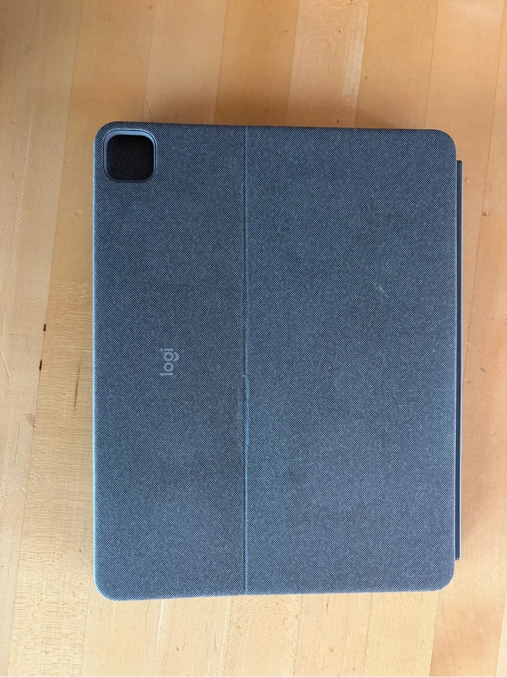 Logitech gray combo touch Tablet Keyboard Case with Trackpad 13” iPad Pro